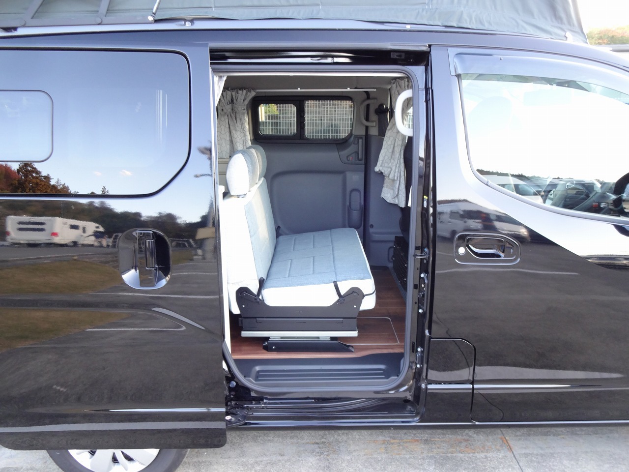 キャンピングカー バンコン NV200ﾊﾞﾈｯﾄ 東和 ﾂｪﾙﾄNV