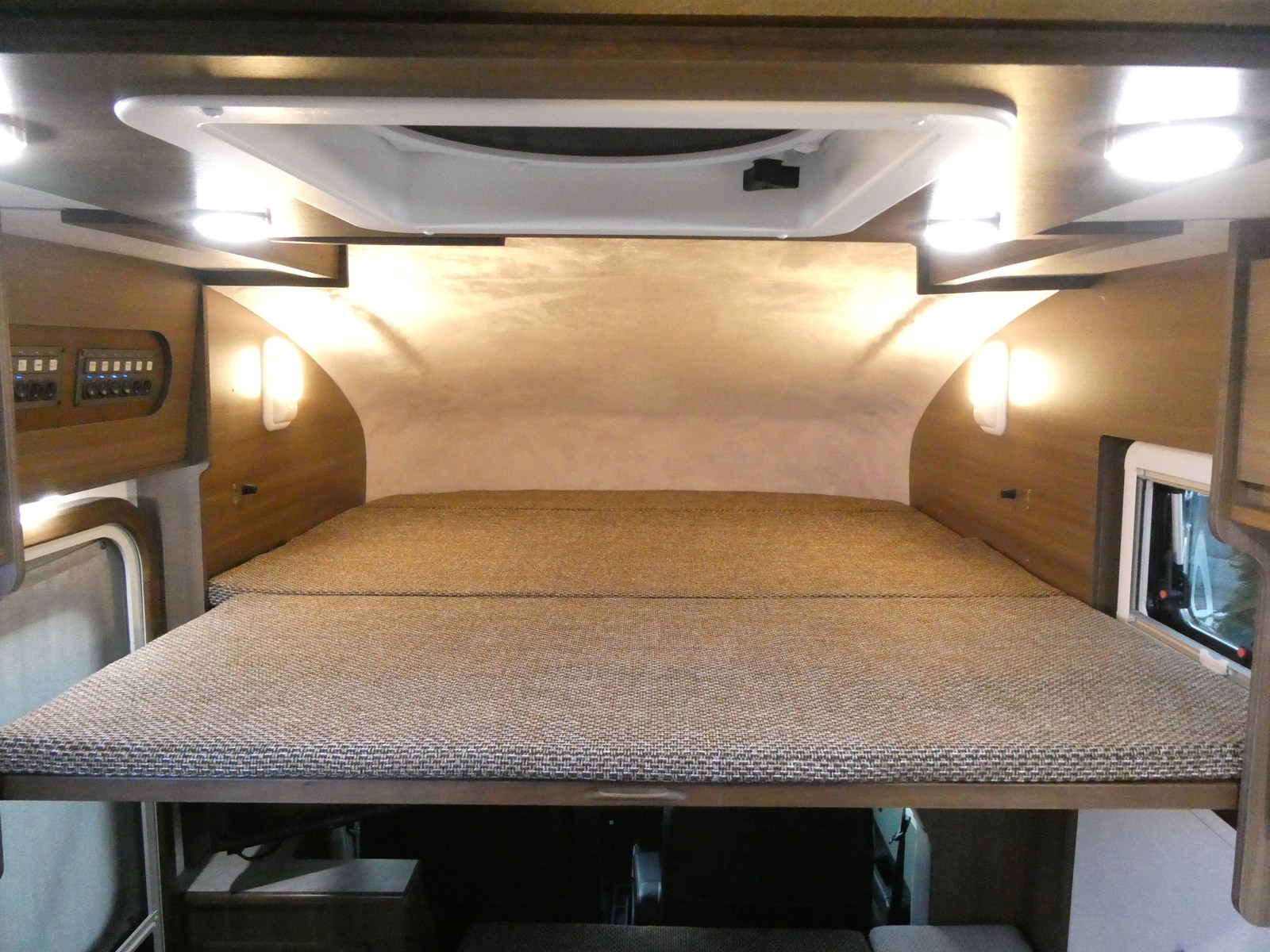 キャンピングカー キャブコン ﾎﾞﾝｺﾞ AtoZ ｱﾚﾝ･ﾊｲ 4WD