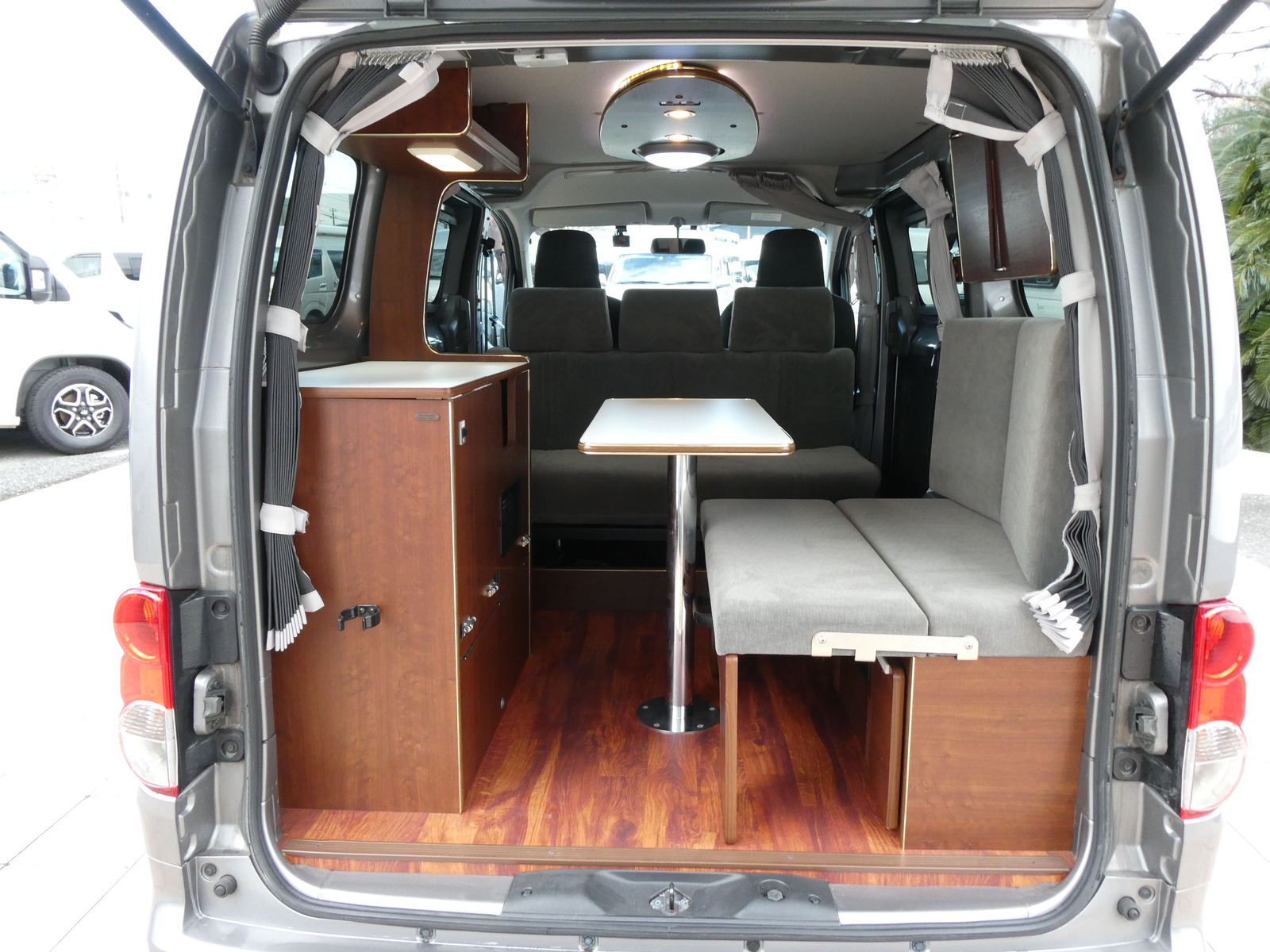 キャンピングカー バンコン ﾘﾝｴｲ　ｺﾝﾊﾟｸﾄﾊﾞｶﾝﾁｪｽN　ﾎﾟｰﾀﾌﾞﾙ冷蔵庫