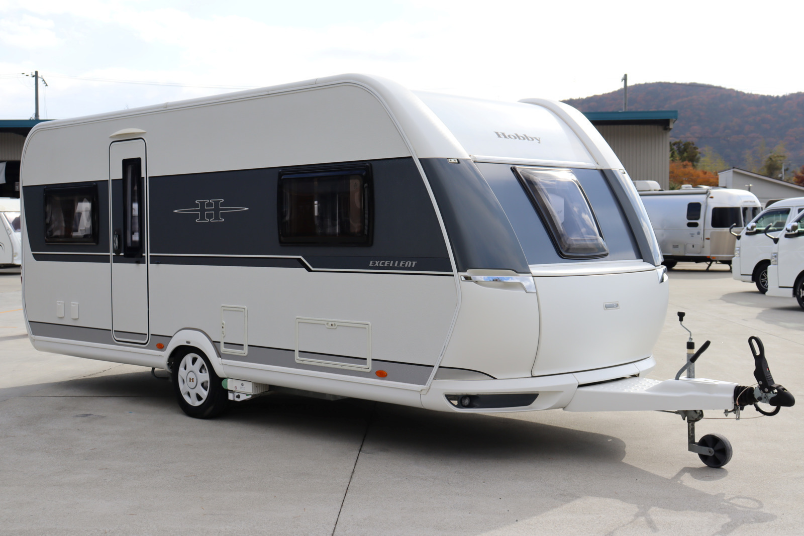 キャンピングカー トレーラー ﾎﾋﾞｰ 540ULｴｸｾﾚﾝﾄ　家庭用ｴｱｺﾝ