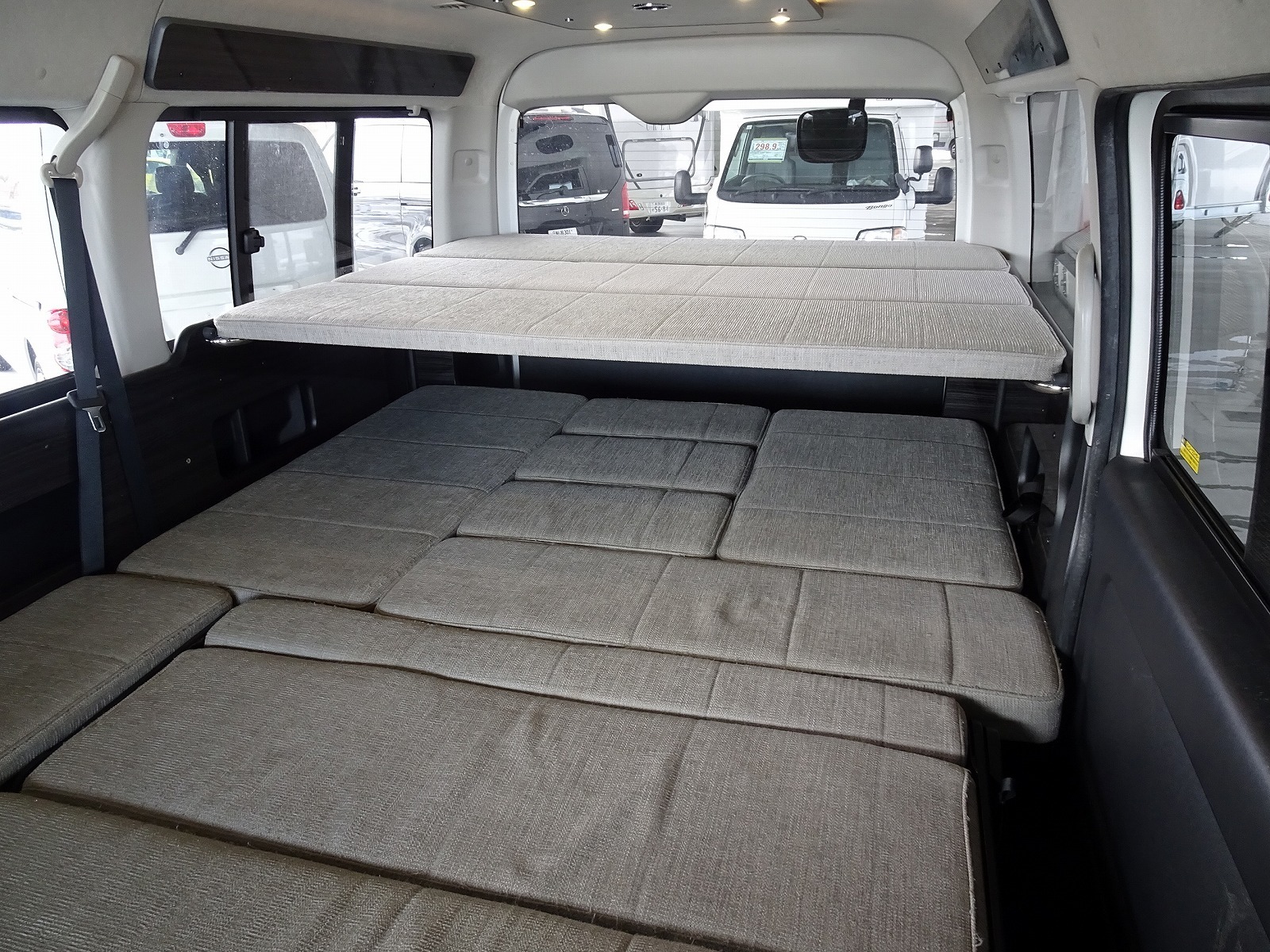 キャンピングカー バンコン ﾊｲｴｰｽ ｱﾈｯｸｽ ﾌｧﾐﾘｰﾜｺﾞﾝ 4WD