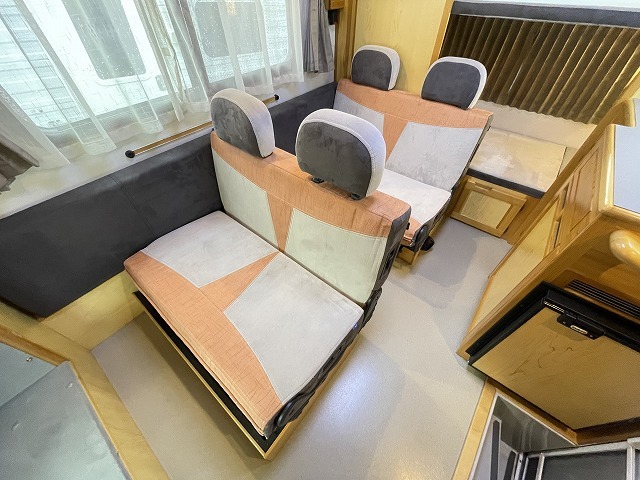 キャンピングカー キャブコン ﾎﾞﾝｺﾞ AtoZ ｱﾐﾃｨ