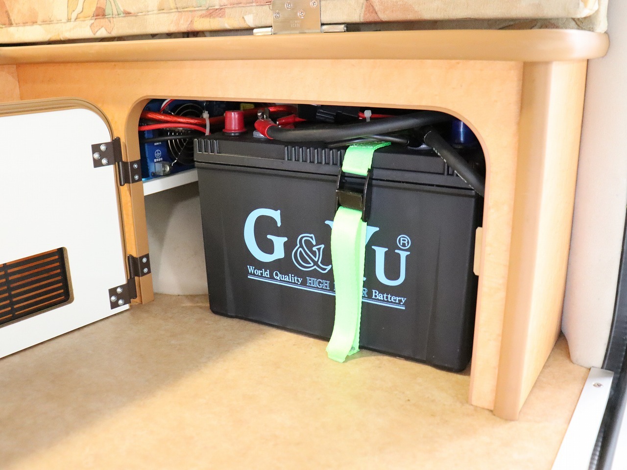 キャンピングカー バンコン ﾗｲﾄｴｰｽ ﾌﾛｯﾄﾓﾋﾞｰﾙ ｼｭﾋﾟｰﾚﾝ4WD　FF