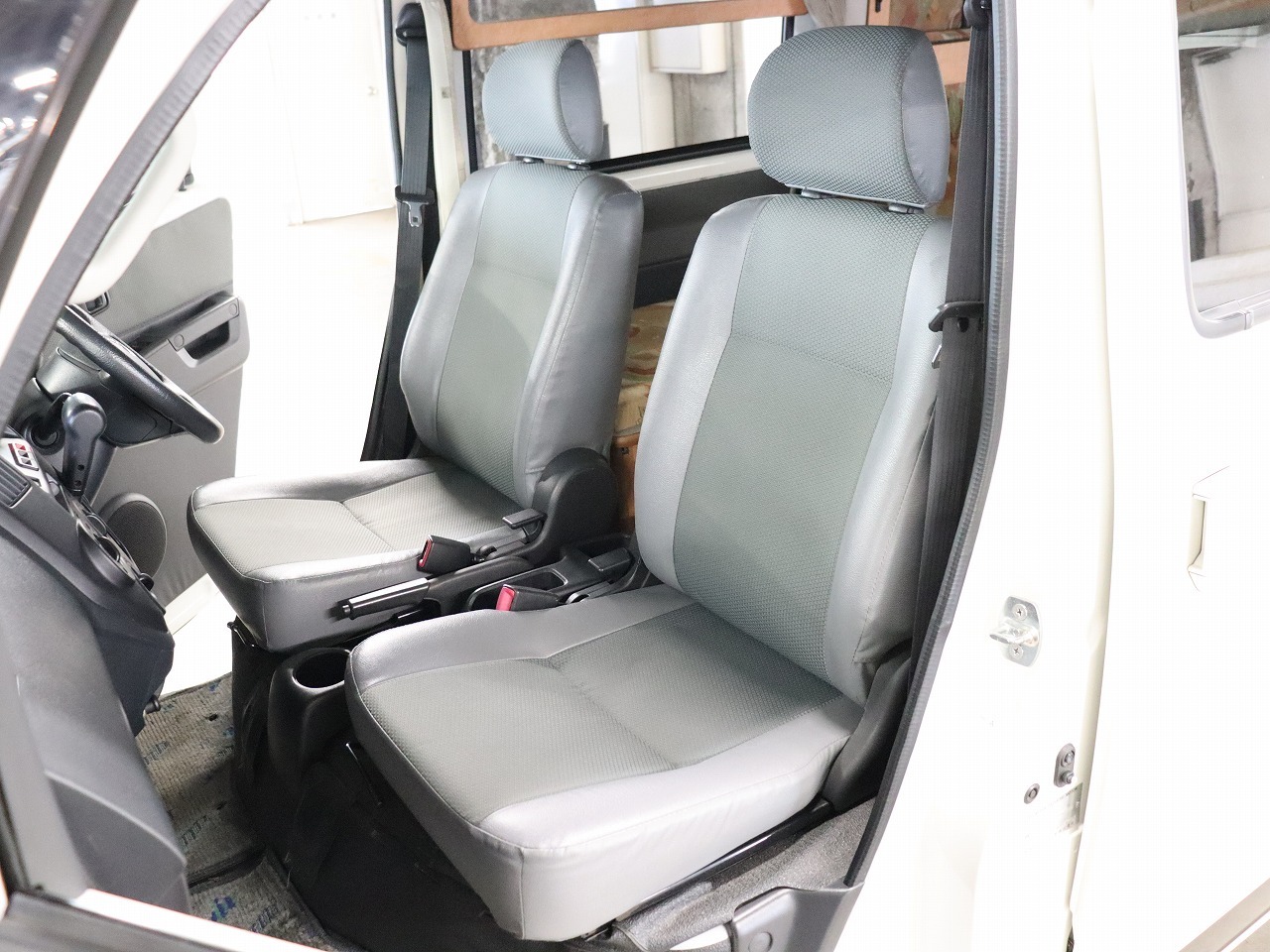 キャンピングカー バンコン ﾗｲﾄｴｰｽ ﾌﾛｯﾄﾓﾋﾞｰﾙ ｼｭﾋﾟｰﾚﾝ4WD　FF