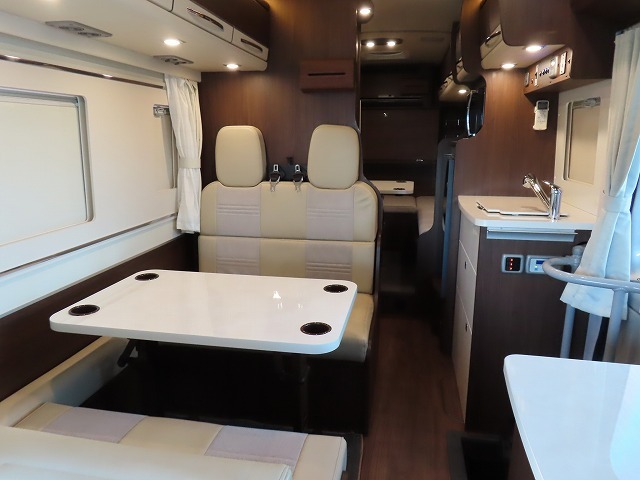 キャンピングカー バスコン ｺｰｽﾀｰ RVﾗﾝﾄﾞ ﾗﾝﾄﾞﾎｰﾑ　家庭用ｴｱｺﾝ