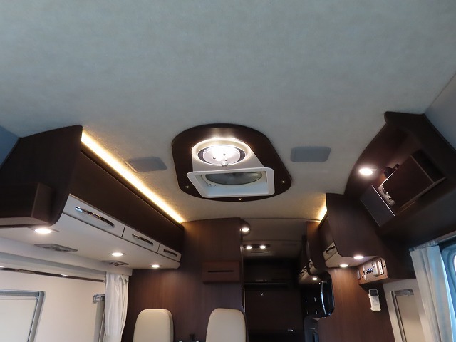 キャンピングカー バスコン ｺｰｽﾀｰ RVﾗﾝﾄﾞ ﾗﾝﾄﾞﾎｰﾑ　家庭用ｴｱｺﾝ