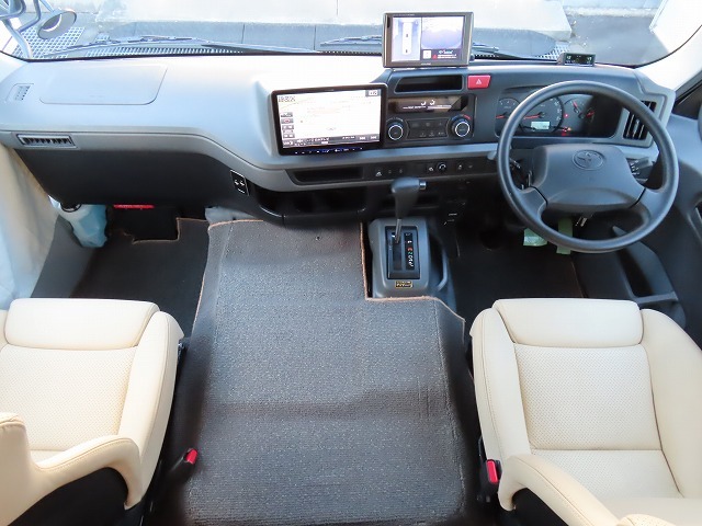 キャンピングカー バスコン ｺｰｽﾀｰ RVﾗﾝﾄﾞ ﾗﾝﾄﾞﾎｰﾑ　家庭用ｴｱｺﾝ