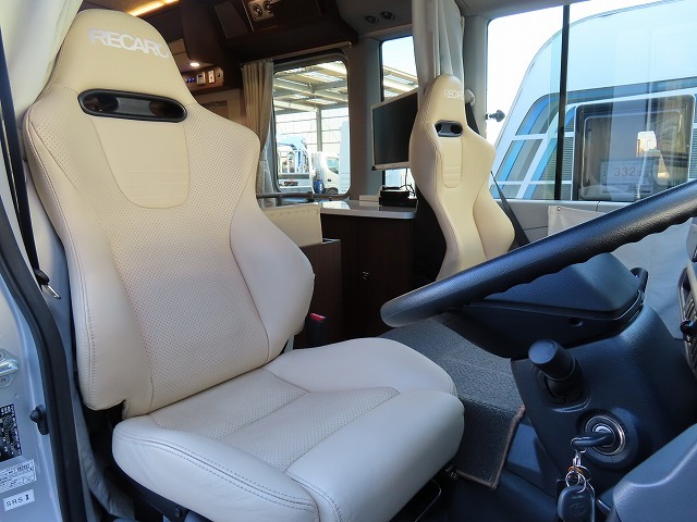 キャンピングカー バスコン ｺｰｽﾀｰ RVﾗﾝﾄﾞ ﾗﾝﾄﾞﾎｰﾑ　家庭用ｴｱｺﾝ