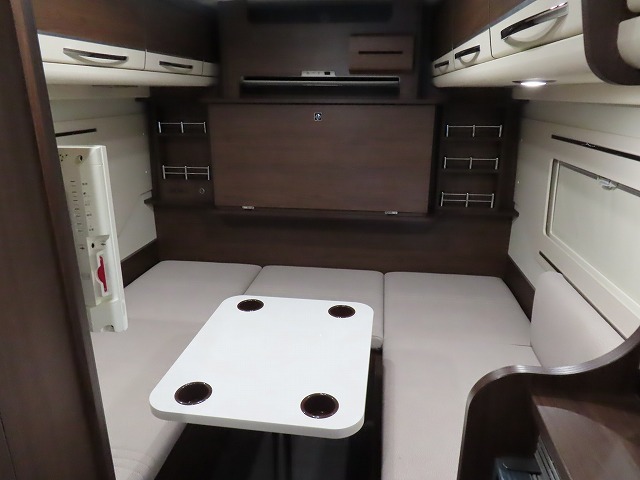 キャンピングカー バスコン ｺｰｽﾀｰ RVﾗﾝﾄﾞ ﾗﾝﾄﾞﾎｰﾑ　家庭用ｴｱｺﾝ