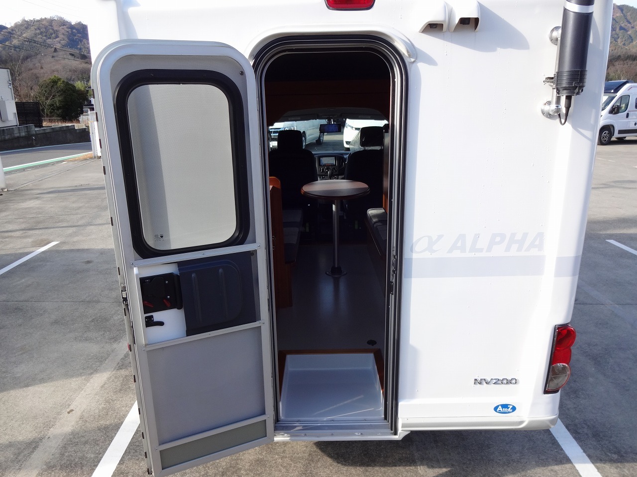 キャンピングカー キャブコン NV200ﾊﾞﾈｯﾄ AtoZ ｱﾙﾌｧRR