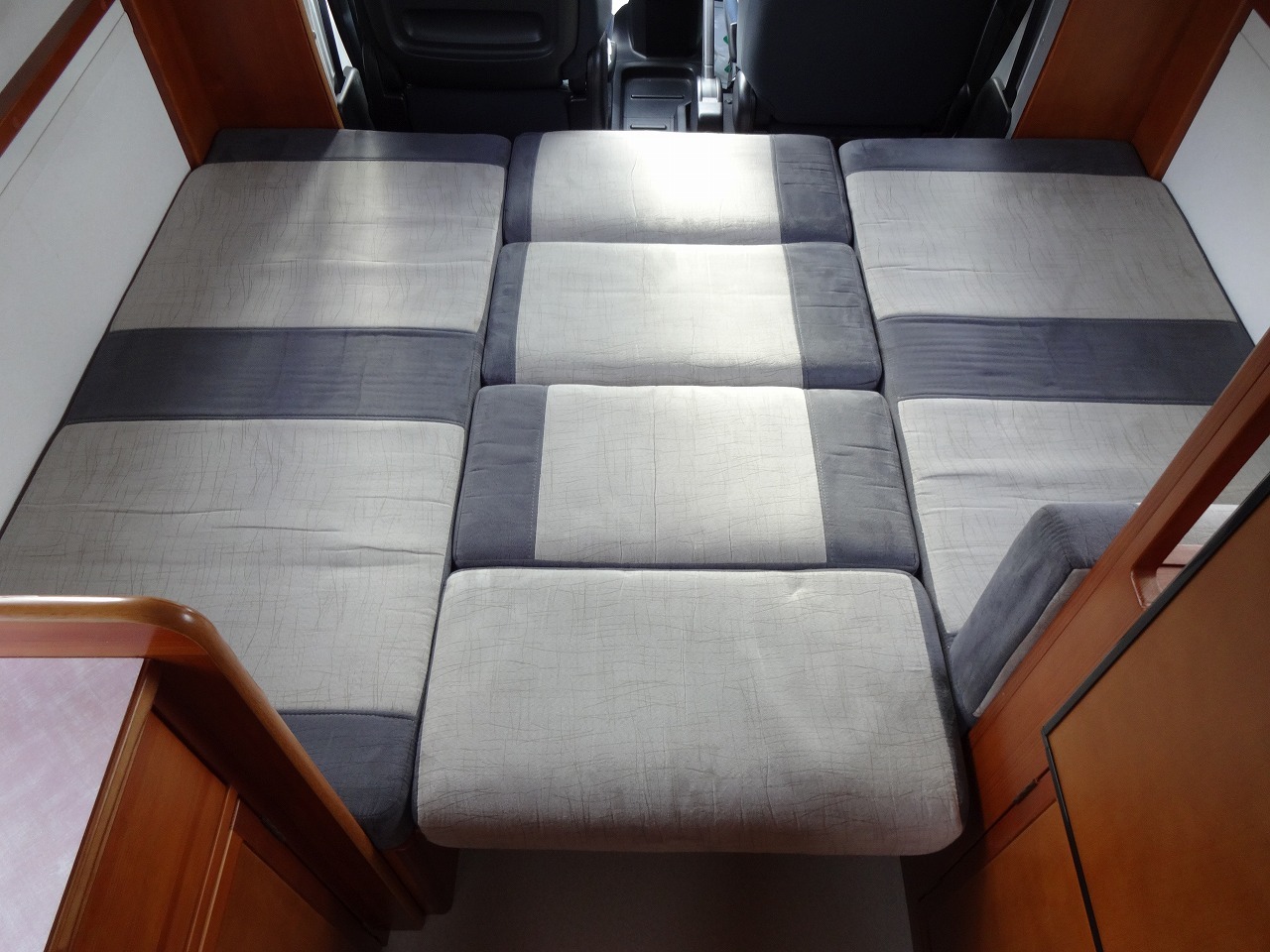 キャンピングカー キャブコン NV200ﾊﾞﾈｯﾄ AtoZ ｱﾙﾌｧRR