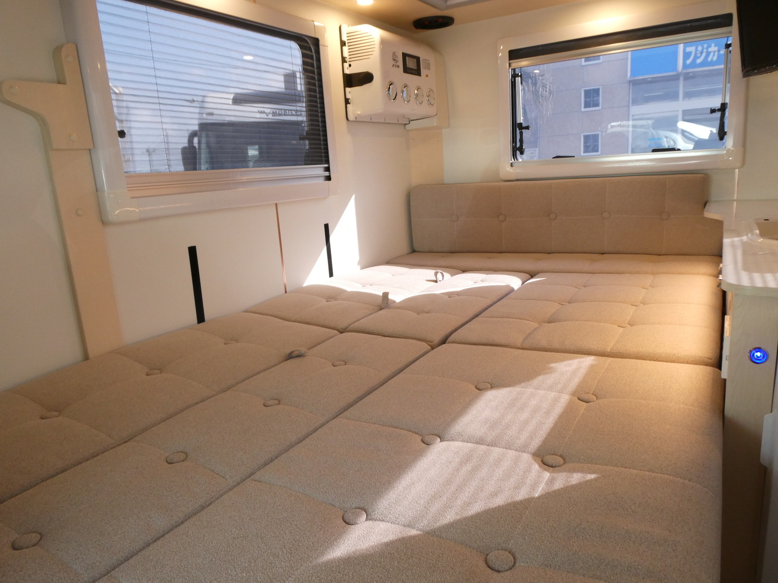 キャンピングカー 軽キャンパー JPｽﾀｰ　ﾊｯﾋﾟｰ1+　DCｸｰﾗｰ　ﾘﾁｳﾑBT　