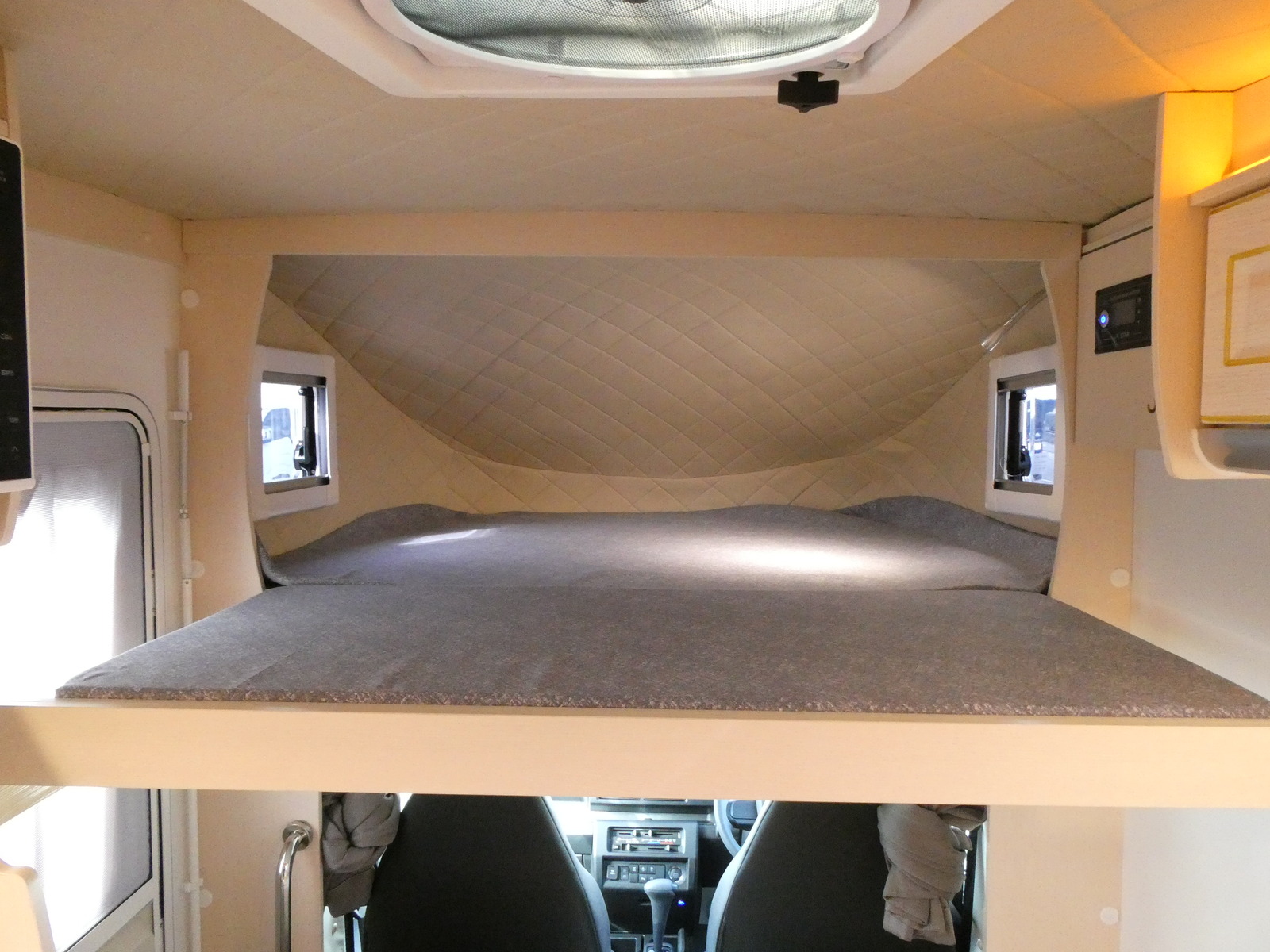 キャンピングカー 軽キャンパー JPｽﾀｰ　ﾊｯﾋﾟｰ1+　DCｸｰﾗｰ　ﾘﾁｳﾑBT　