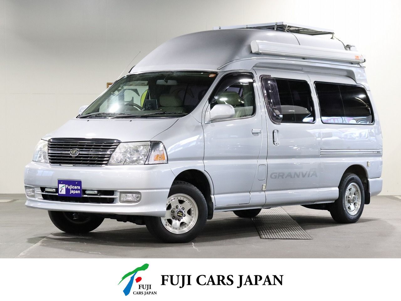 キャンピングカー バンコン グランビア ノースライフ オリジナル 4WD　FF