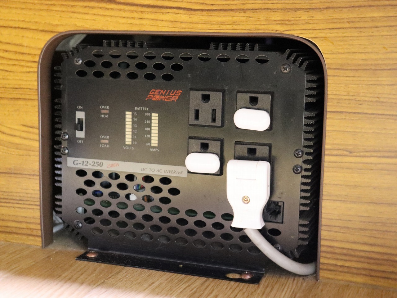 キャンピングカー バンコン ｸﾞﾗﾝﾋﾞｱ ﾉｰｽﾗｲﾌ ｵﾘｼﾞﾅﾙ 4WD　FF