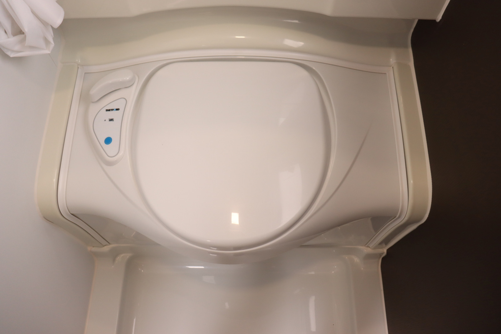 キャンピングカー トレーラー ｱﾄﾞﾘｱ ｱﾙﾃｨｱ470PK 家庭用ｴｱｺﾝ