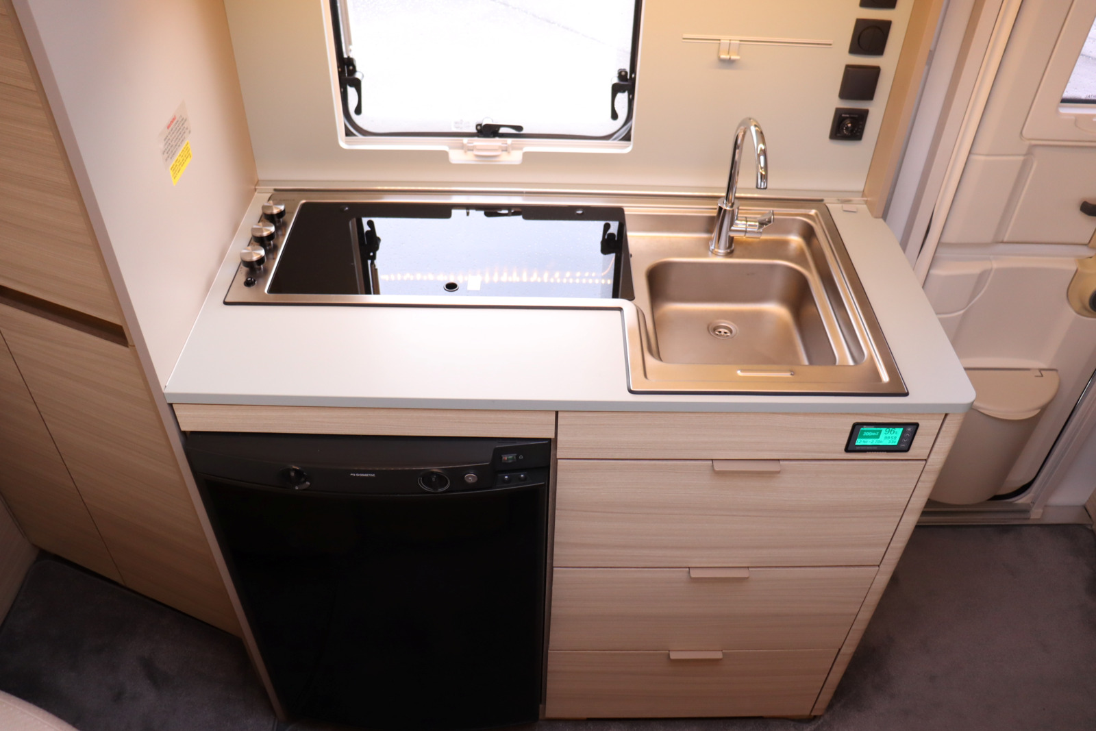 キャンピングカー トレーラー ｱﾄﾞﾘｱ ｱﾙﾃｨｱ470PK 家庭用ｴｱｺﾝ