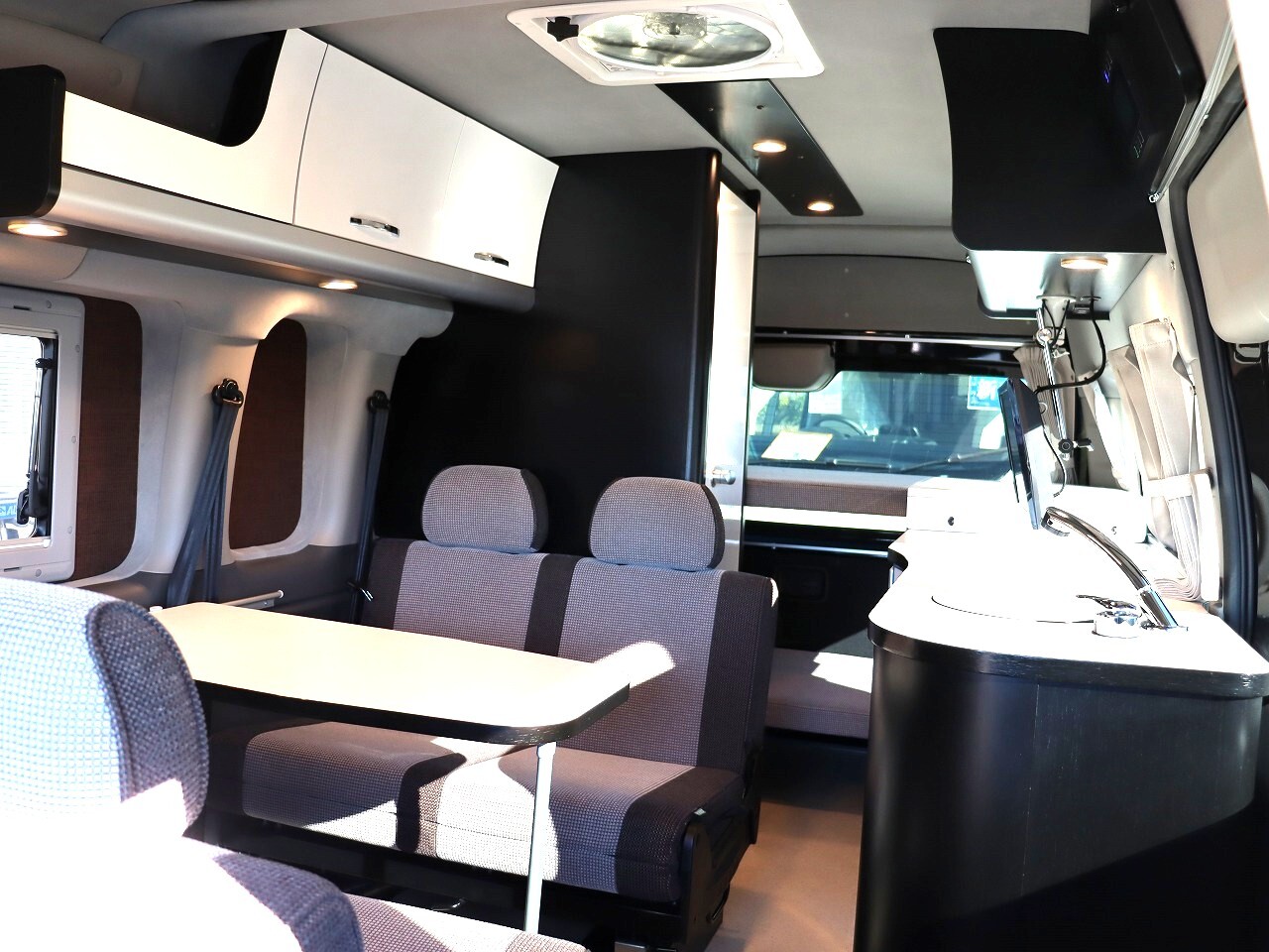 キャンピングカー バンコン NV350ｷｬﾗﾊﾞﾝ ﾄｲﾌｧｸﾄﾘｰ GT 軽油4WD