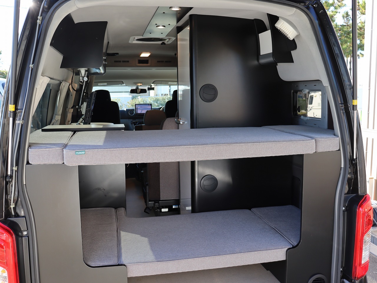 キャンピングカー バンコン NV350ｷｬﾗﾊﾞﾝ ﾄｲﾌｧｸﾄﾘｰ GT 軽油4WD