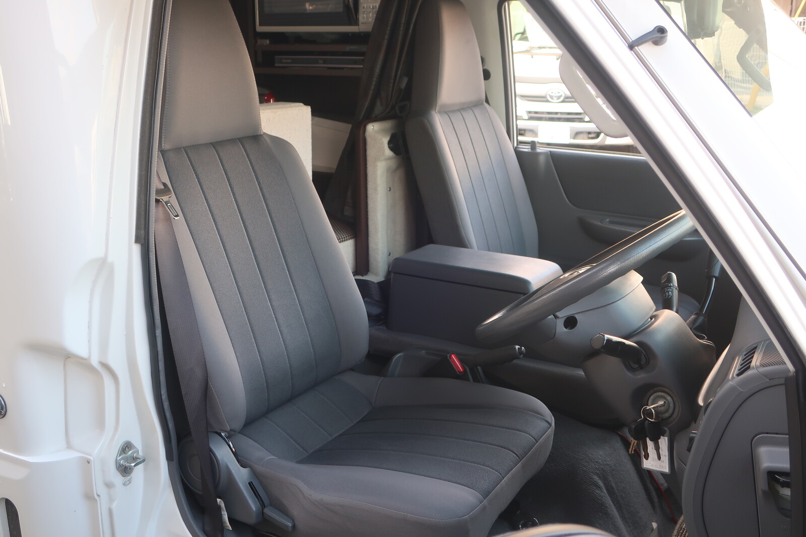 キャンピングカー キャブコン ﾎﾞﾝｺﾞ ﾛｰﾀｽRV ﾏﾝﾎﾞｳｲﾌﾞ 家庭用ｴｱｺﾝ