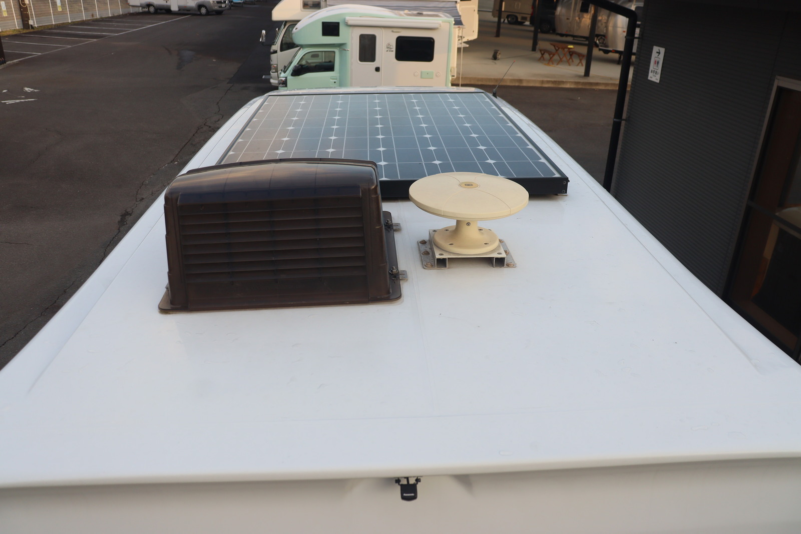 キャンピングカー キャブコン ﾎﾞﾝｺﾞ ﾛｰﾀｽRV ﾏﾝﾎﾞｳｲﾌﾞ 家庭用ｴｱｺﾝ