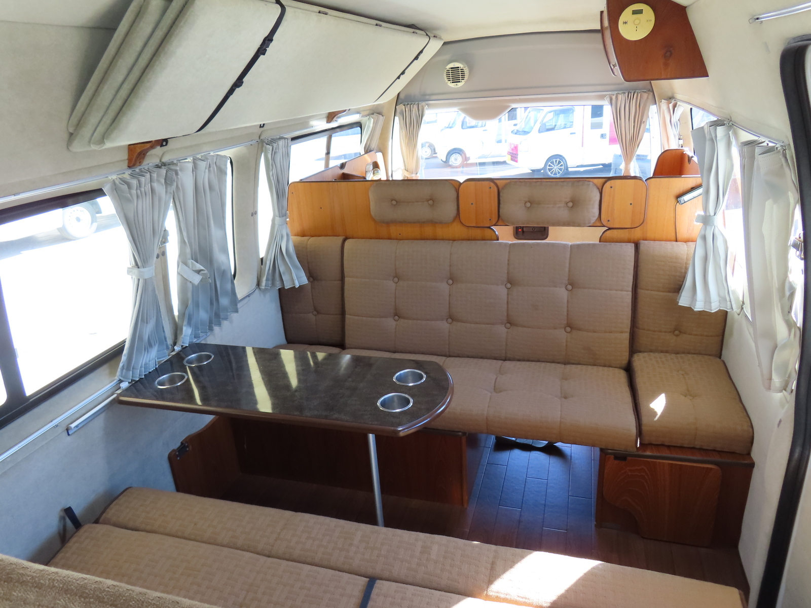 キャンピングカー バンコン ﾊｲｴｰｽ ﾋﾞｰｸﾙ ﾍﾞｯｾﾙ 冷蔵庫 天吊ﾓﾆﾀｰ