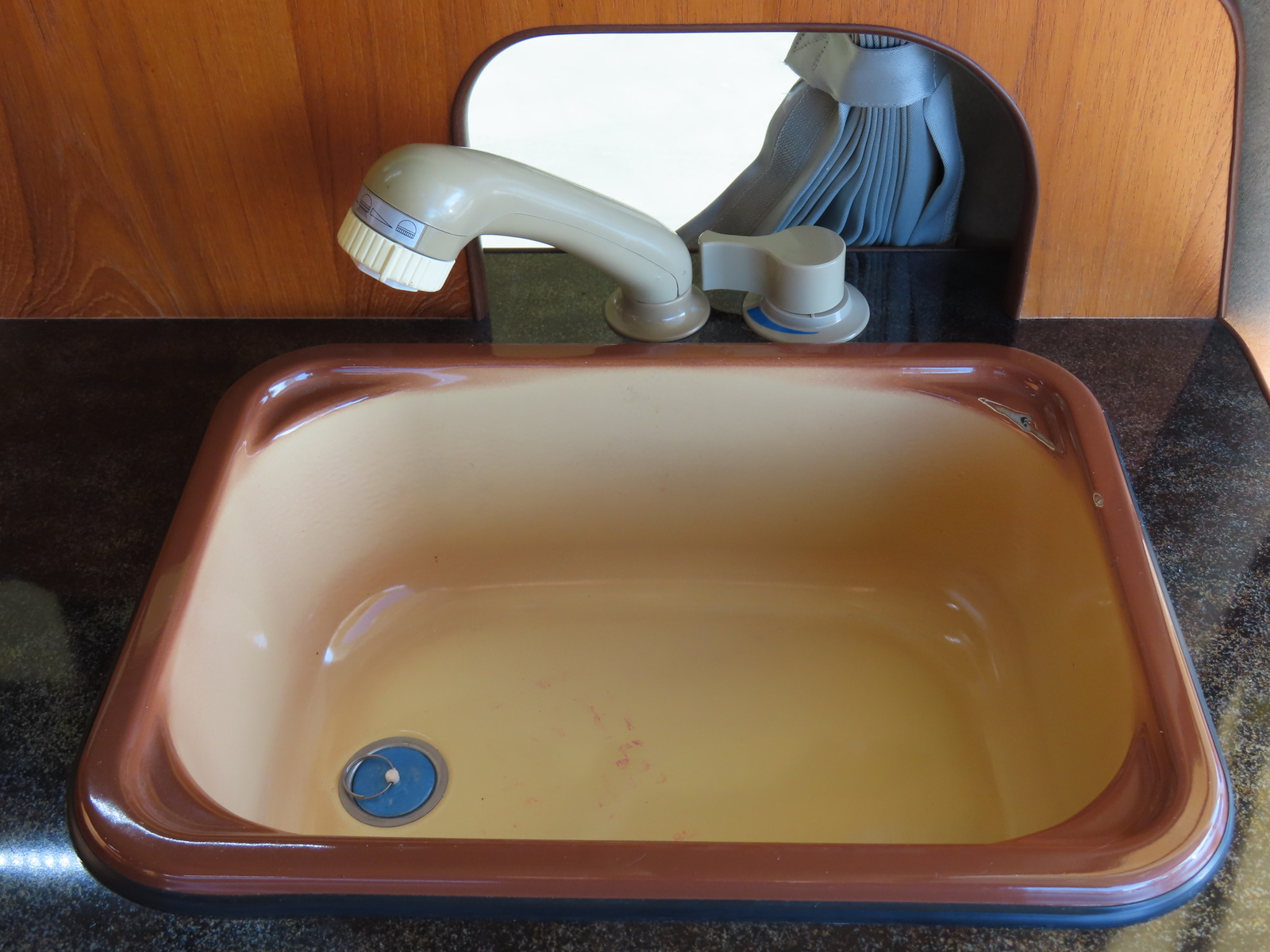 キャンピングカー バンコン ﾊｲｴｰｽ ﾋﾞｰｸﾙ ﾍﾞｯｾﾙ 冷蔵庫 天吊ﾓﾆﾀｰ