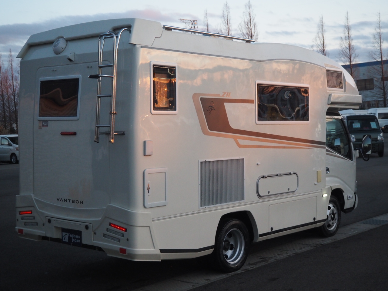 キャンピングカー キャブコン ｶﾑﾛｰﾄﾞ ﾊﾞﾝﾃｯｸ ｼﾞﾙ 家庭用ｴｱｺﾝ 4WD