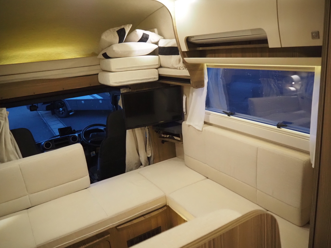 キャンピングカー キャブコン ｶﾑﾛｰﾄﾞ ﾊﾞﾝﾃｯｸ ｼﾞﾙ 家庭用ｴｱｺﾝ 4WD