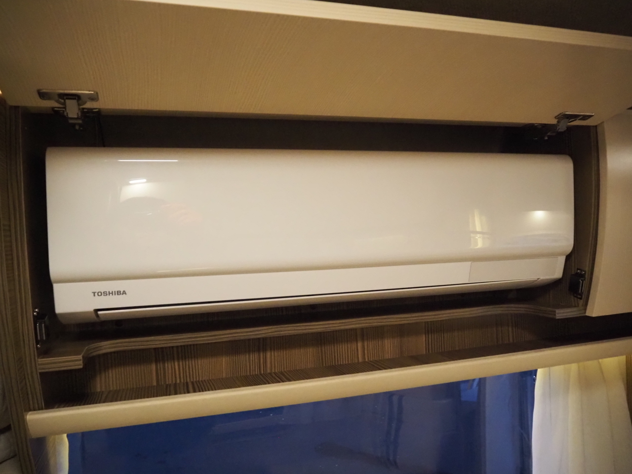 キャンピングカー キャブコン ｶﾑﾛｰﾄﾞ ﾊﾞﾝﾃｯｸ ｼﾞﾙ 家庭用ｴｱｺﾝ 4WD