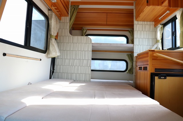 キャンピングカー キャブコン ﾎﾞﾝｺﾞ AtoZ ｱﾐﾃｨ 4WD　FFﾋｰﾀｰ