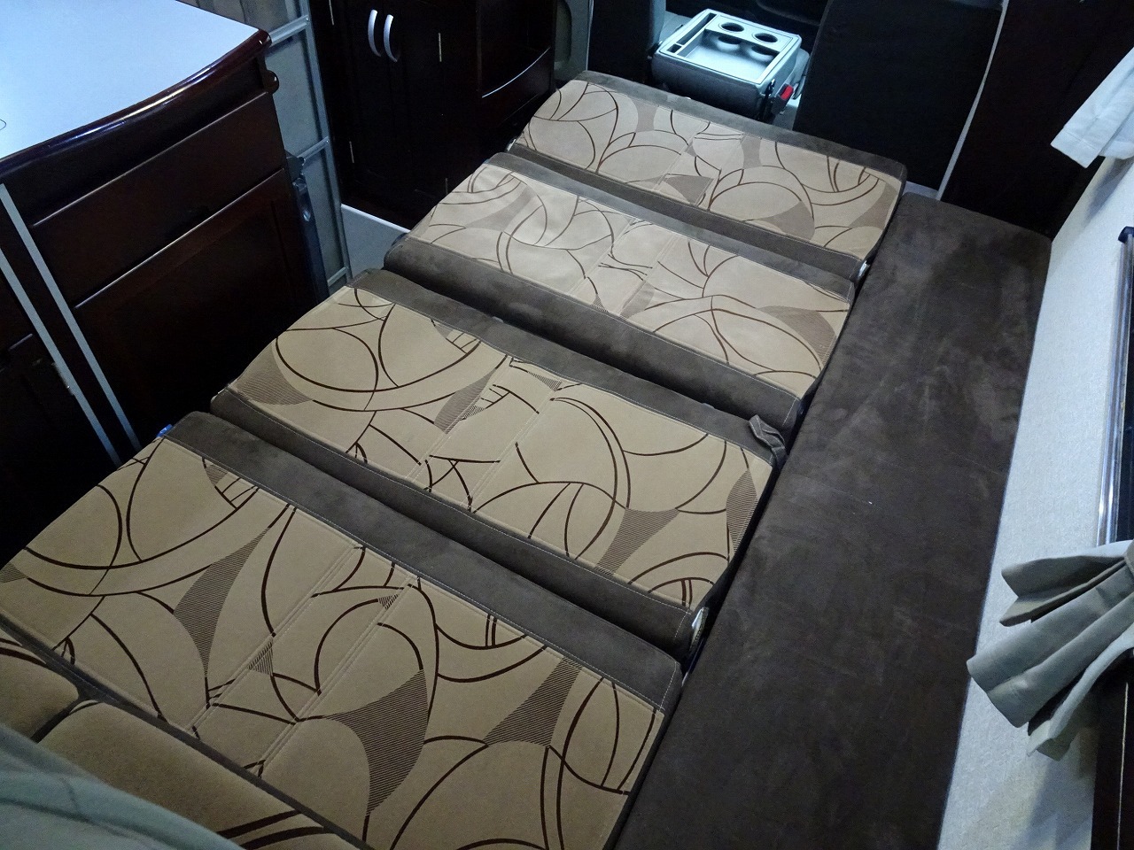 キャンピングカー キャブコン ﾎﾞﾝｺﾞ AtoZ ｱﾙﾌｧSSS ｿｰﾗｰ 4WD