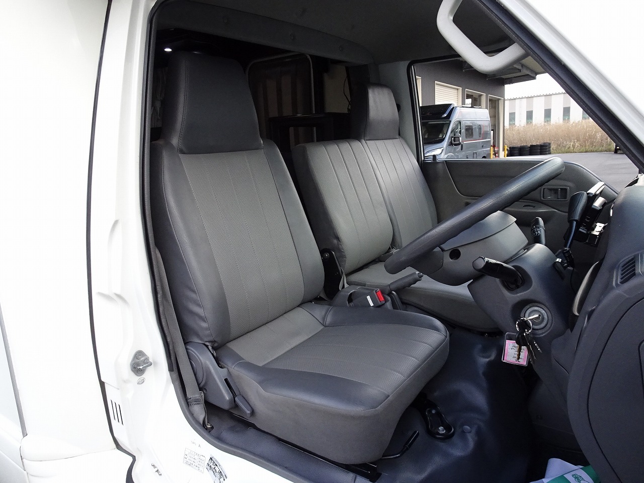 キャンピングカー キャブコン ﾎﾞﾝｺﾞ AtoZ ｱﾙﾌｧSSS ｿｰﾗｰ 4WD