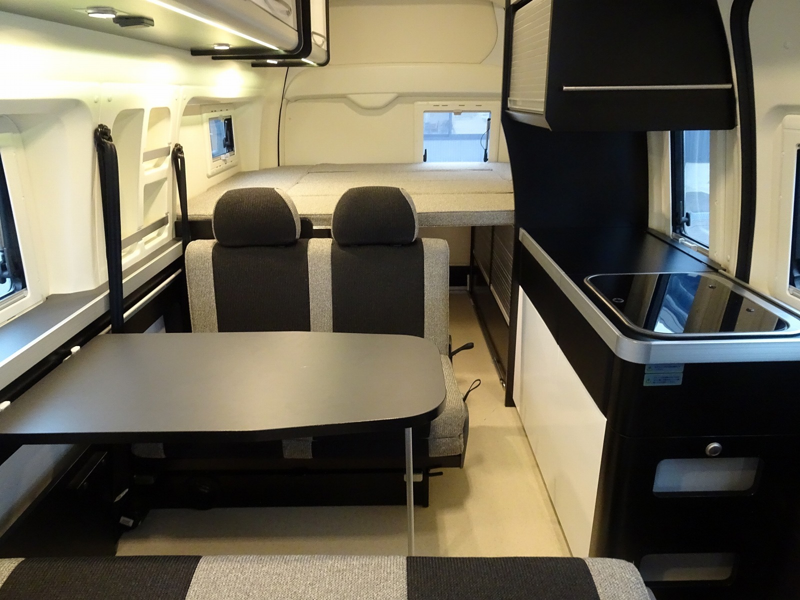 キャンピングカー バンコン ﾊｲｴｰｽﾄｲﾌｧｸﾄﾘｰﾊﾞｰﾃﾞﾝｱﾙﾀﾓｰﾀﾞ 4WD