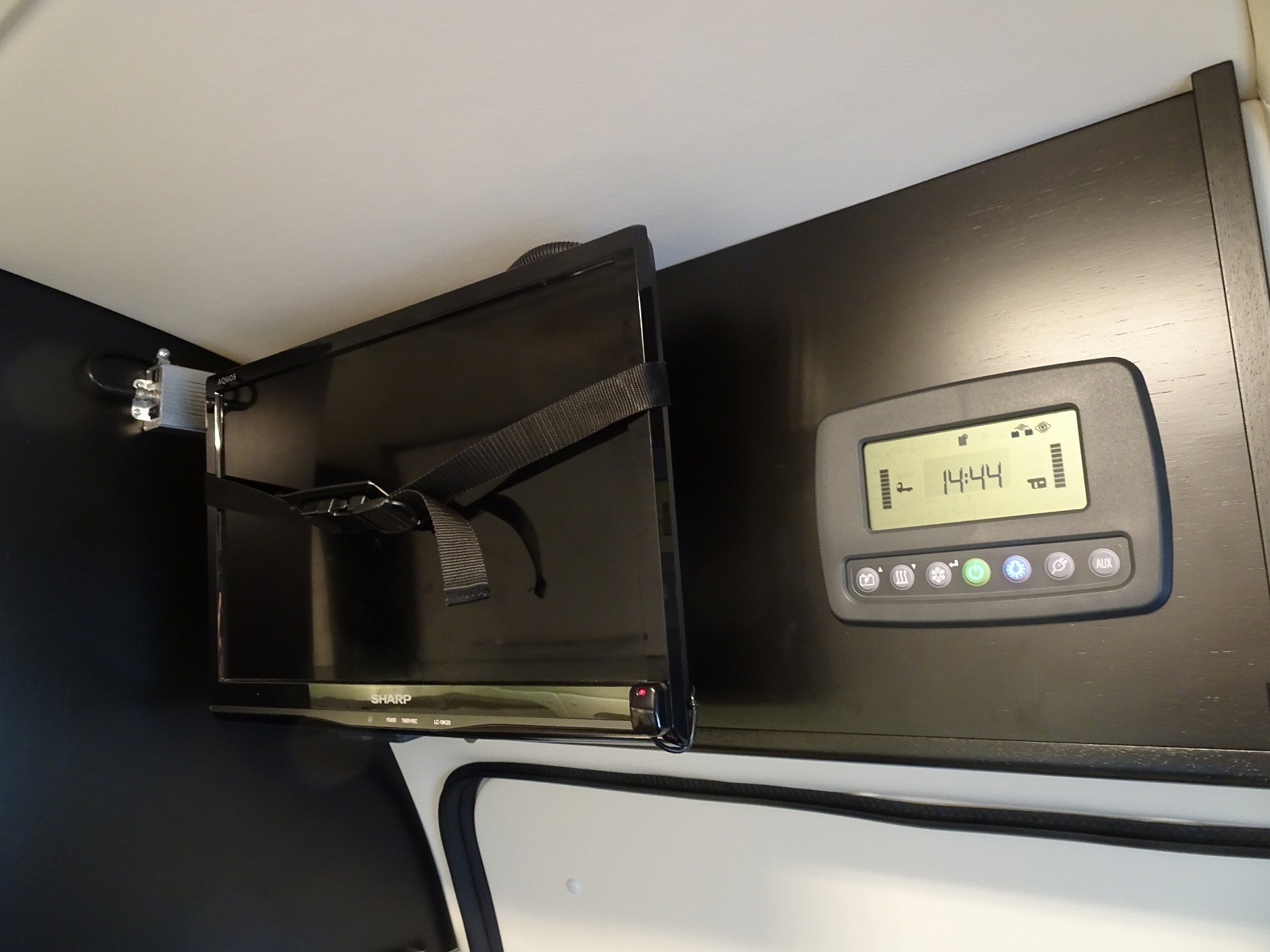 キャンピングカー バンコン ﾊｲｴｰｽﾄｲﾌｧｸﾄﾘｰﾊﾞｰﾃﾞﾝｱﾙﾀﾓｰﾀﾞ 4WD