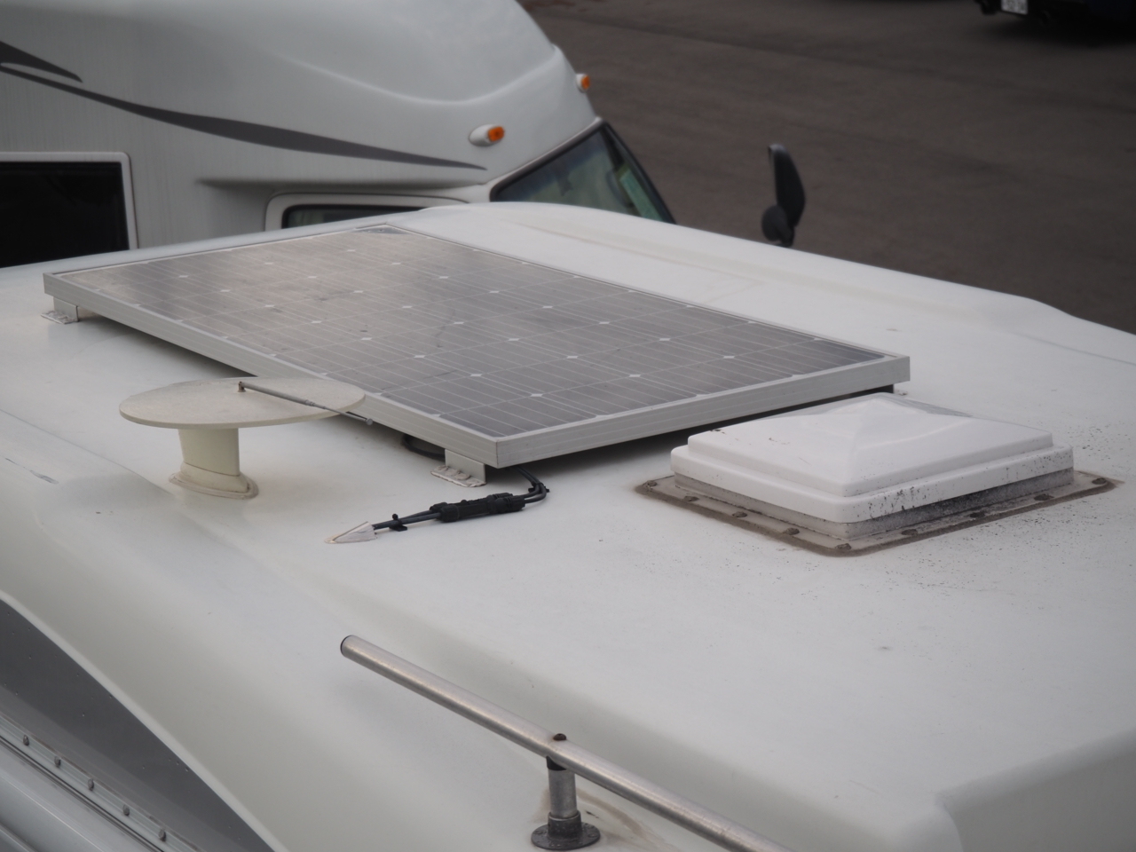 キャンピングカー キャブコン ｶﾑﾛｰﾄﾞ ﾅｯﾂRV ｸﾚｿﾝRE 家庭用ｴｱｺﾝ