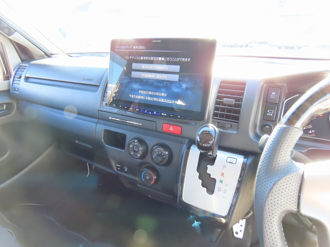 キャンピングカー バンコン ﾊｲｴｰｽ ﾎﾜｲﾄﾊｳｽ製　ｺﾝﾊﾟｽﾋﾞｯﾂ 4WD