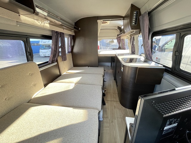 キャンピングカー バンコン ﾊｲｴｰｽ ﾊﾀﾅｶ ﾕｰﾐｰ