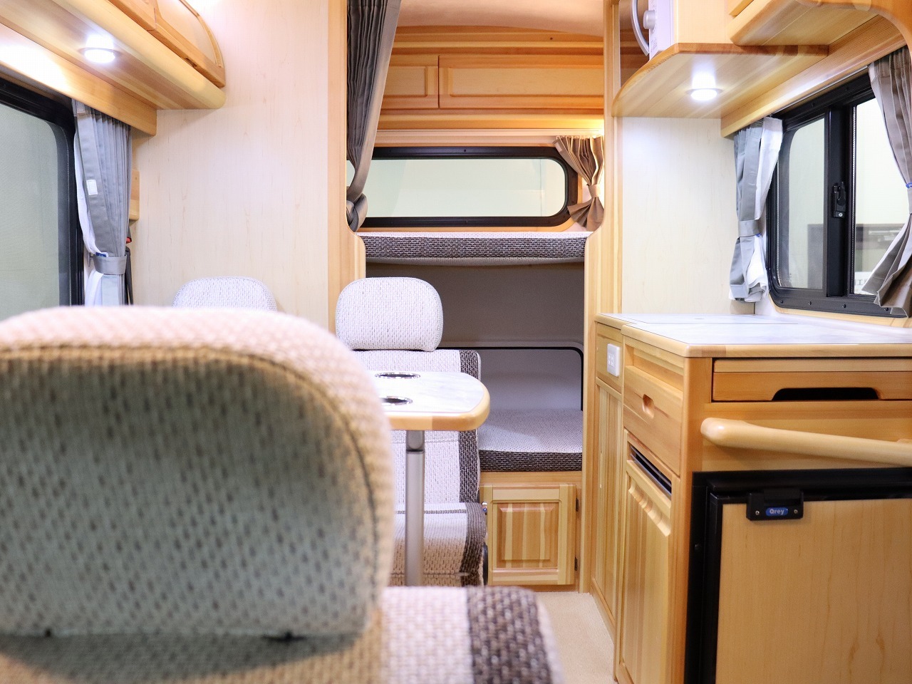 キャンピングカー キャブコン ﾀｳﾝｴｰｽ AtoZ ｱﾚﾝ 4WD　FF　電子ﾚﾝｼﾞ