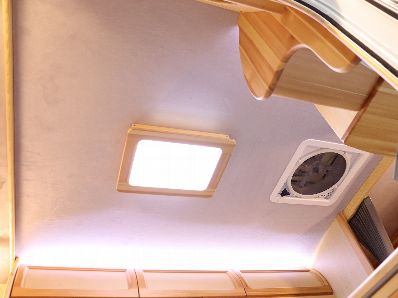 キャンピングカー キャブコン ﾀｳﾝｴｰｽ AtoZ ｱﾚﾝ 4WD　FF　電子ﾚﾝｼﾞ