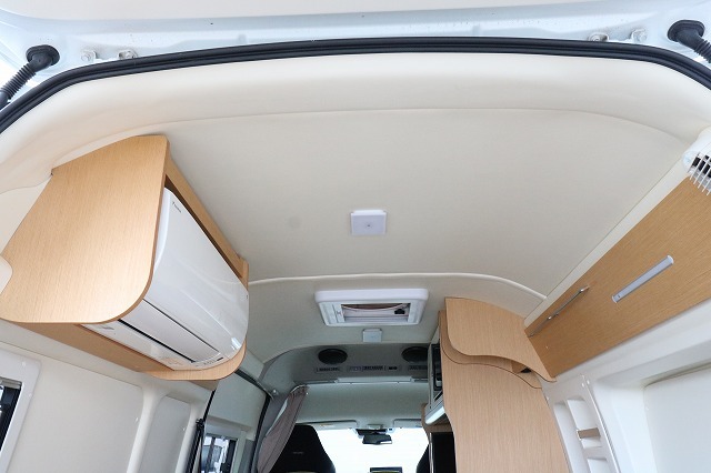 キャンピングカー バンコン ﾊｲｴｰｽ ﾄｲﾌｧｸﾄﾘｰ ﾊﾞﾚｲｱｸﾞﾗﾝﾃﾞ 4WD