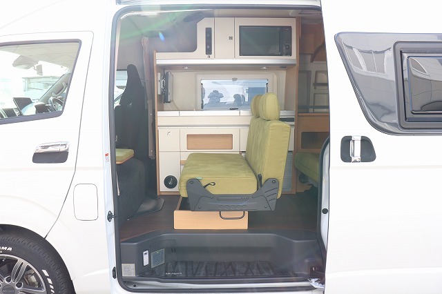 キャンピングカー バンコン ﾊｲｴｰｽ ﾄｲﾌｧｸﾄﾘｰ ﾊﾞﾚｲｱｸﾞﾗﾝﾃﾞ 4WD