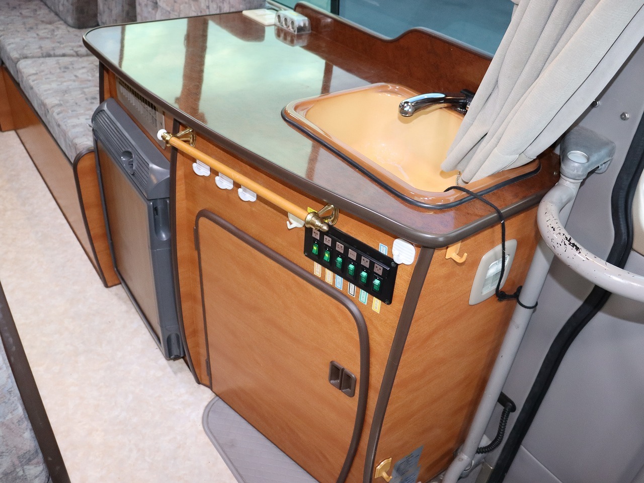 キャンピングカー バスコン ﾘｴｯｾ RVﾋﾞｯｸﾌｯﾄ ｴﾎﾟｯｸﾐｭｰ 4.0DT