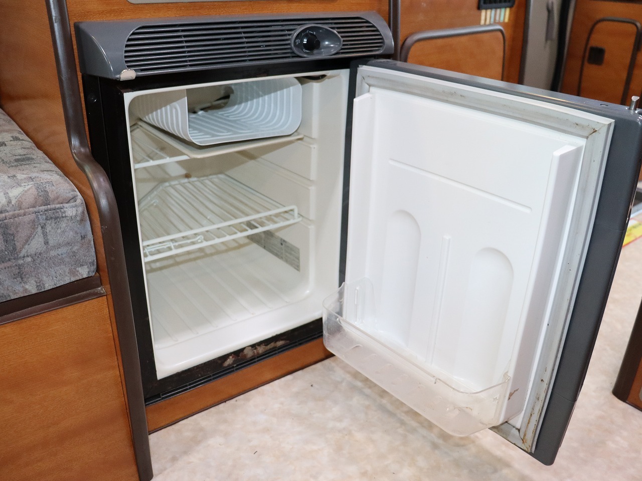 キャンピングカー バスコン ﾘｴｯｾ RVﾋﾞｯｸﾌｯﾄ ｴﾎﾟｯｸﾐｭｰ 4.0DT