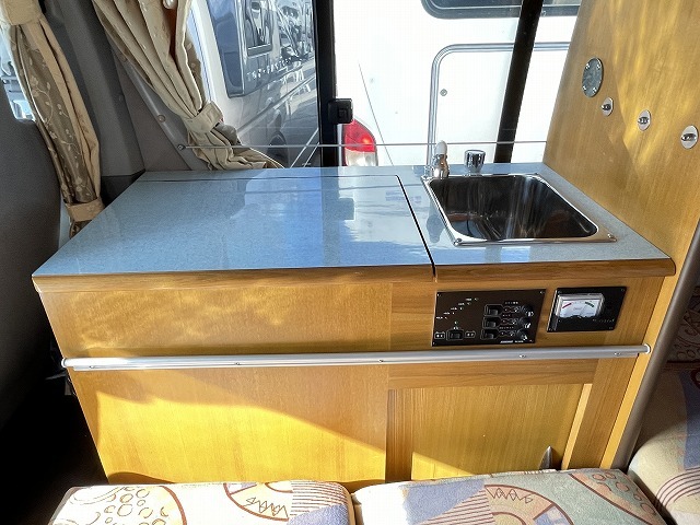 キャンピングカー バンコン ﾊｲｴｰｽ ﾅｯﾂRV ﾗﾃﾞｨｯｼｭｺﾝﾎﾟ