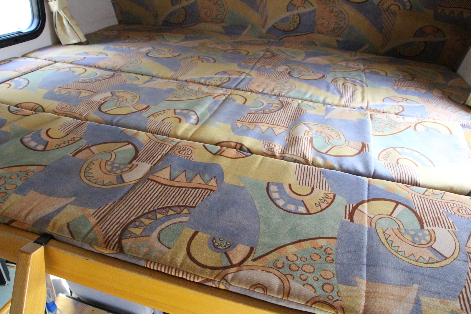 キャンピングカー キャブコン ｶﾑﾛｰﾄﾞ ﾅｯﾂRV ｸﾚｿﾝ