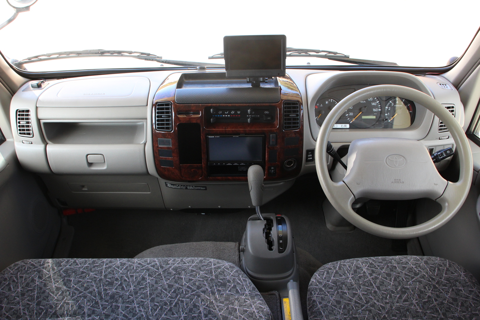 キャンピングカー キャブコン ｶﾑﾛｰﾄﾞ ﾅｯﾂRV ｸﾚｿﾝ