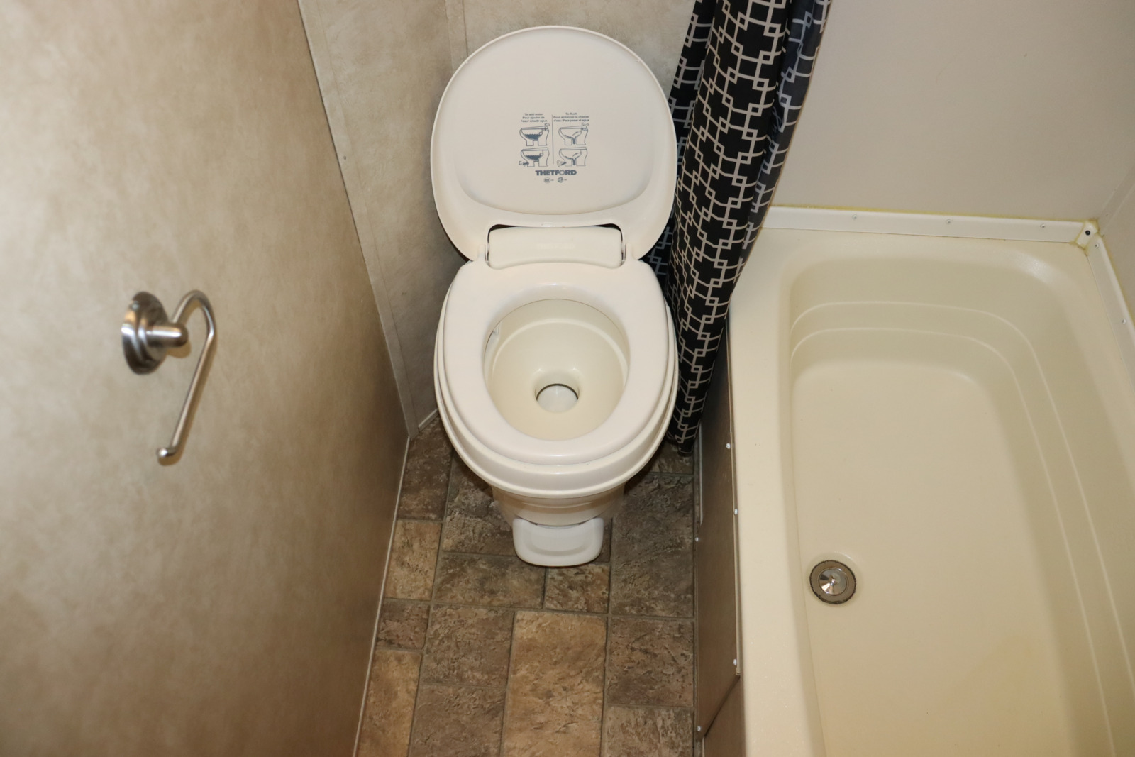 キャンピングカー トレーラー ﾌｫﾚｽﾄﾘﾊﾞｰ ﾜｲﾙﾄﾞｳｯﾄﾞXﾗｲﾄ ﾙｰﾌAC