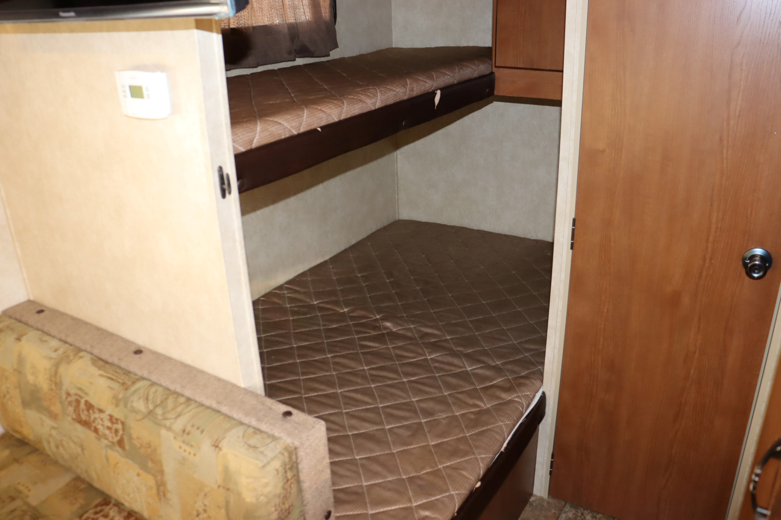 キャンピングカー トレーラー ﾌｫﾚｽﾄﾘﾊﾞｰ ﾜｲﾙﾄﾞｳｯﾄﾞXﾗｲﾄ ﾙｰﾌAC