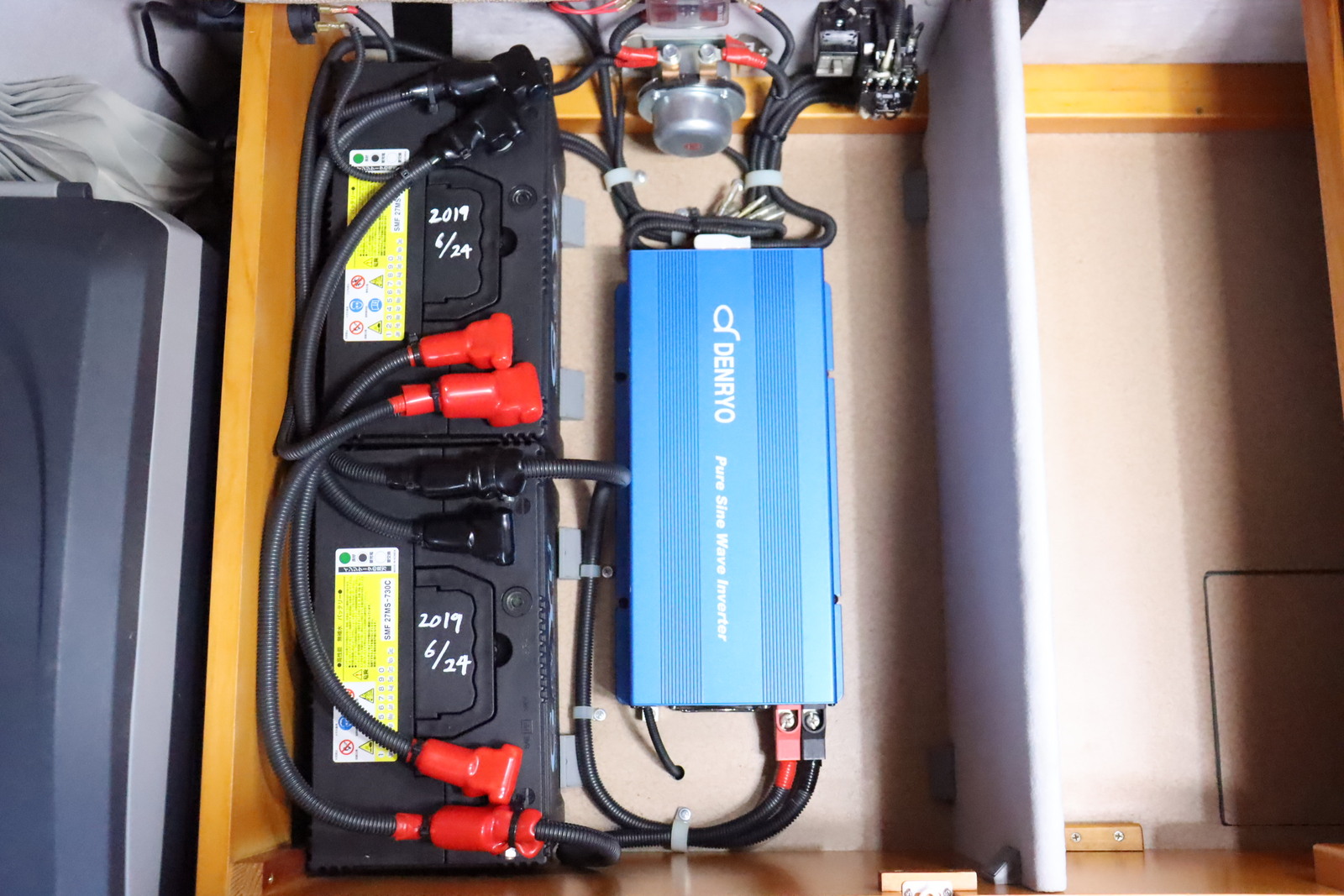 キャンピングカー 軽キャンパー ｽｸﾗﾑ AZ-MAX ﾗｸｰﾝ